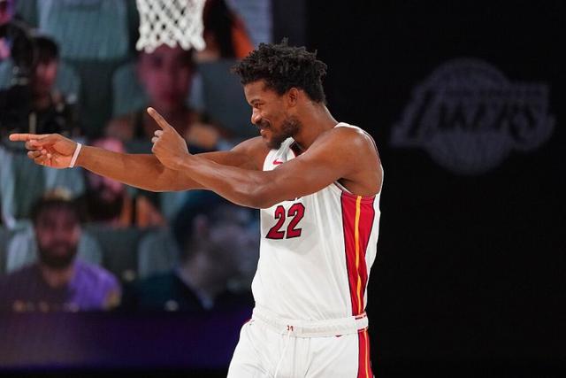 弗格45分辽宁惜败首钢 张宁17分山西胜四川